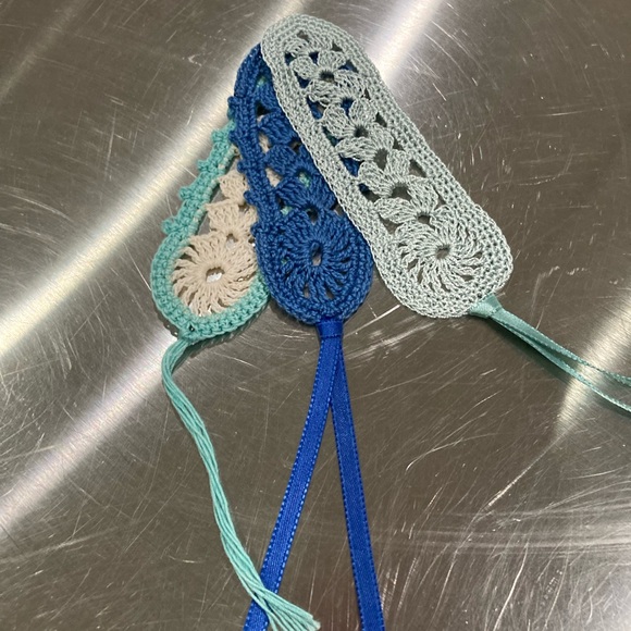 Crocheted bookmarks. - Picture 1 of 3